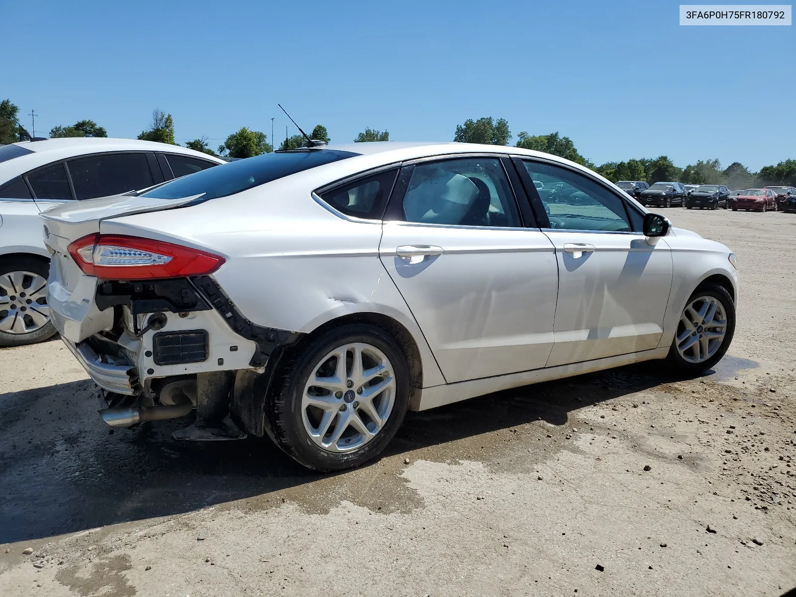 3FA6P0H75FR180792 2015 Ford Fusion Se