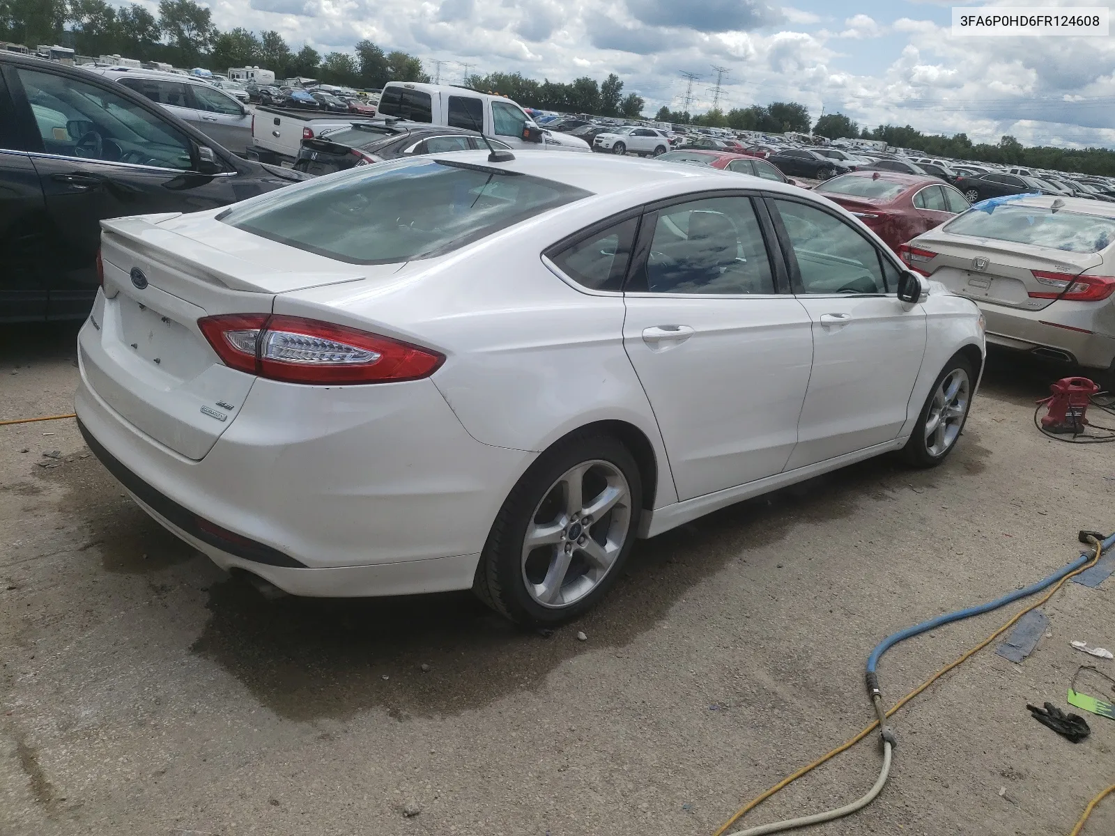 3FA6P0HD6FR124608 2015 Ford Fusion Se