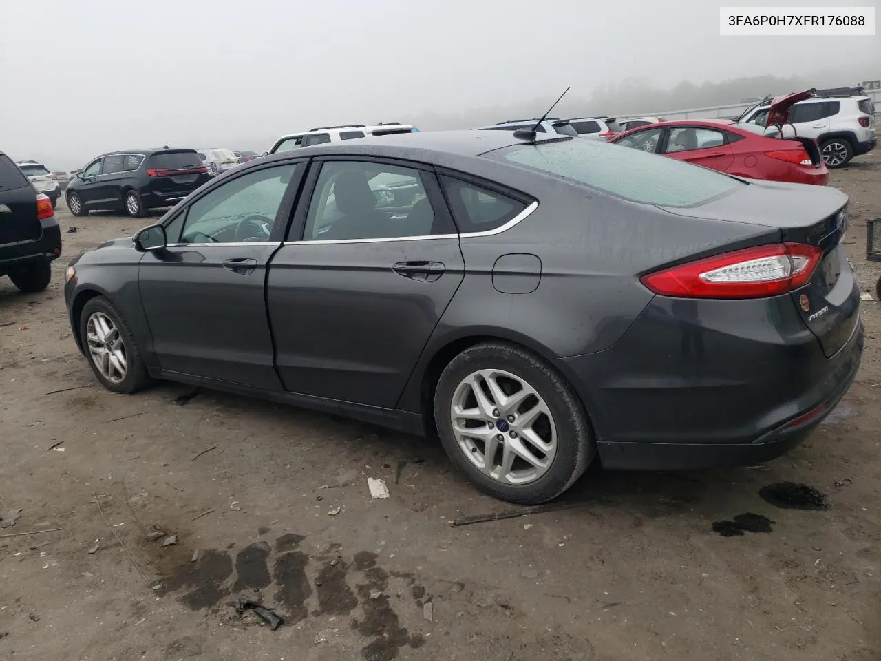 3FA6P0H7XFR176088 2015 Ford Fusion Se