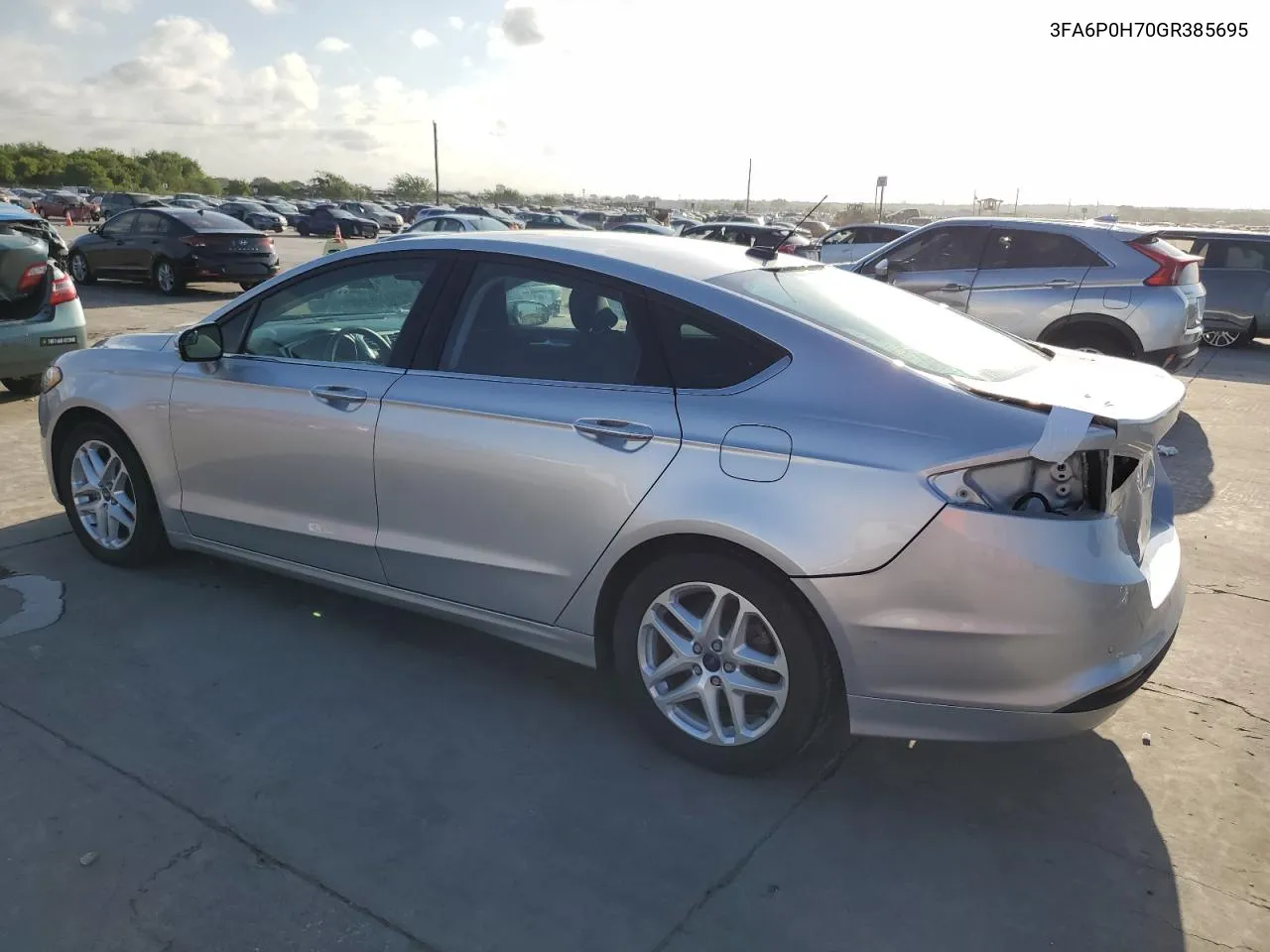 3FA6P0H70GR385695 2016 Ford Fusion Se