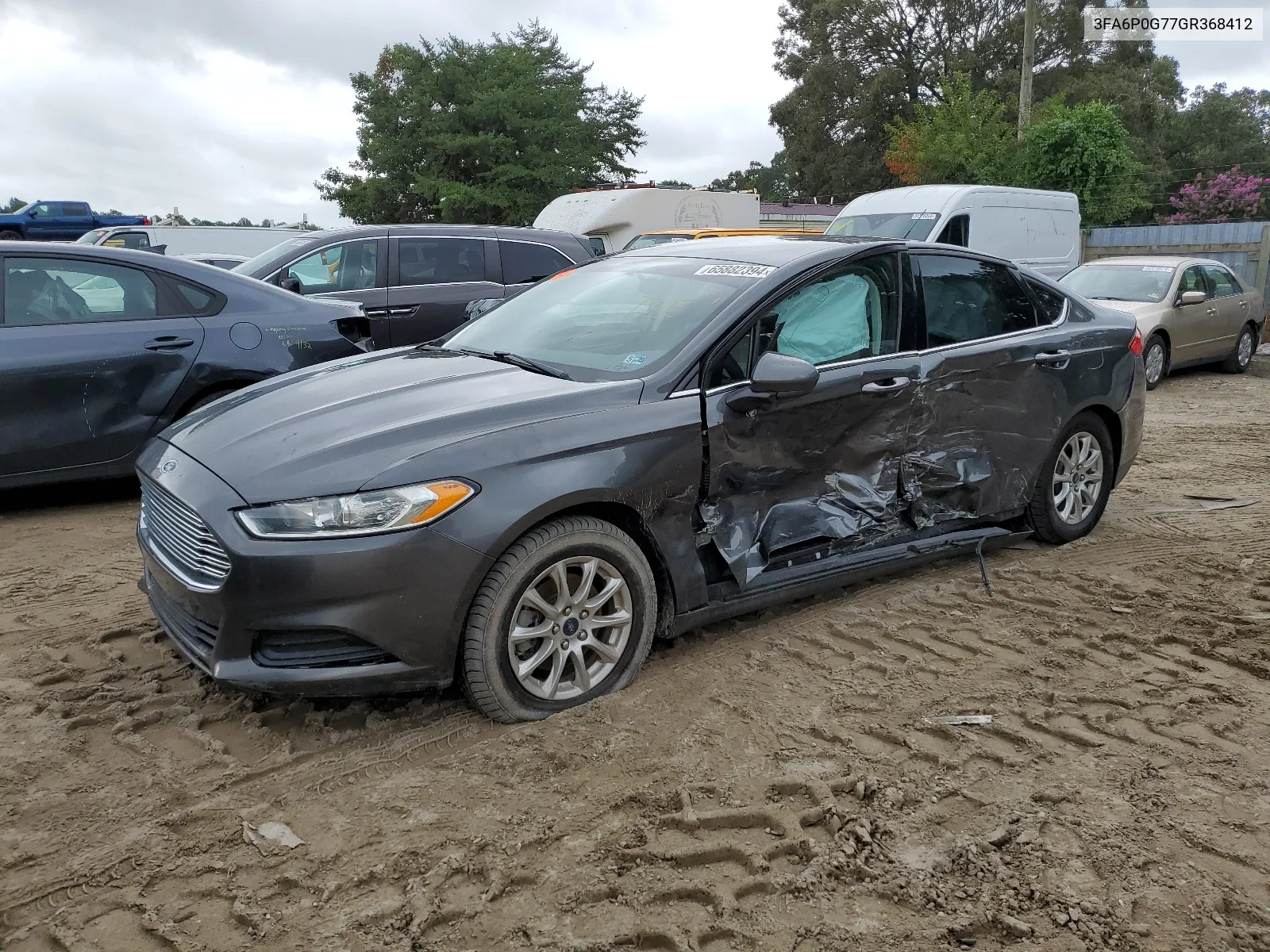 2016 Ford Fusion S VIN: 3FA6P0G77GR368412 Lot: 65882394