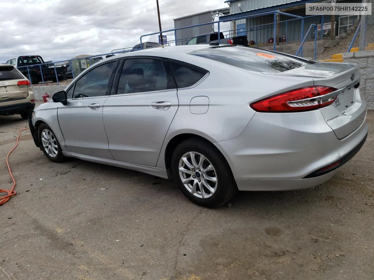 2017 Ford Fusion S VIN: 3FA6P0G75HR142225 Lot: 47718884