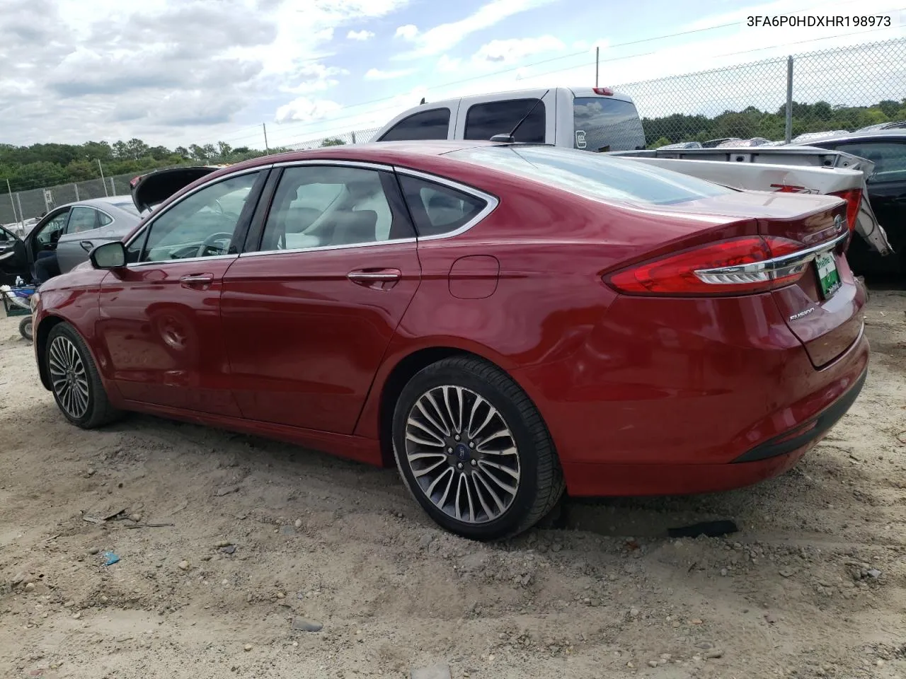 3FA6P0HDXHR198973 2017 Ford Fusion Se