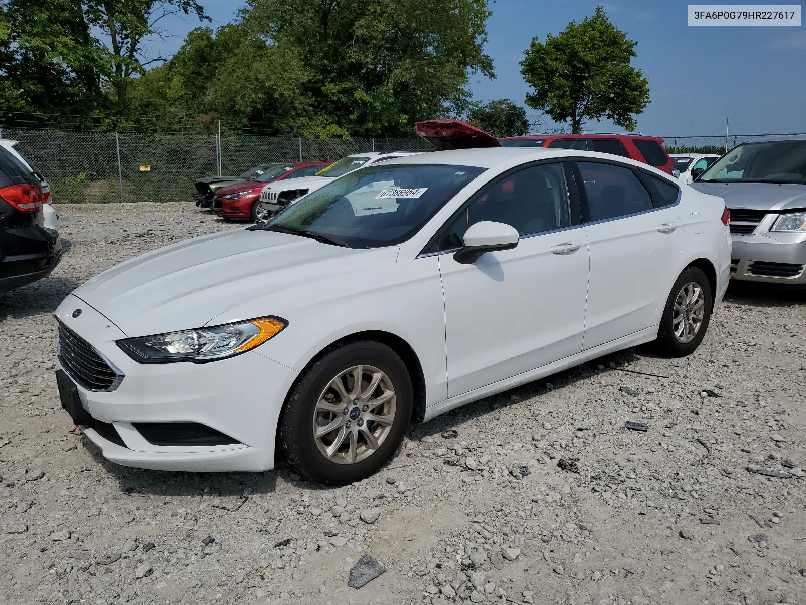 2017 Ford Fusion S VIN: 3FA6P0G79HR227617 Lot: 61386954