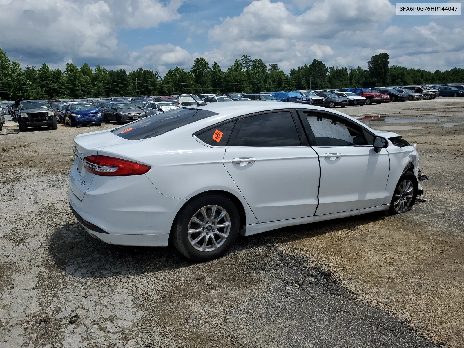 2017 Ford Fusion S VIN: 3FA6P0G76HR144047 Lot: 64087524