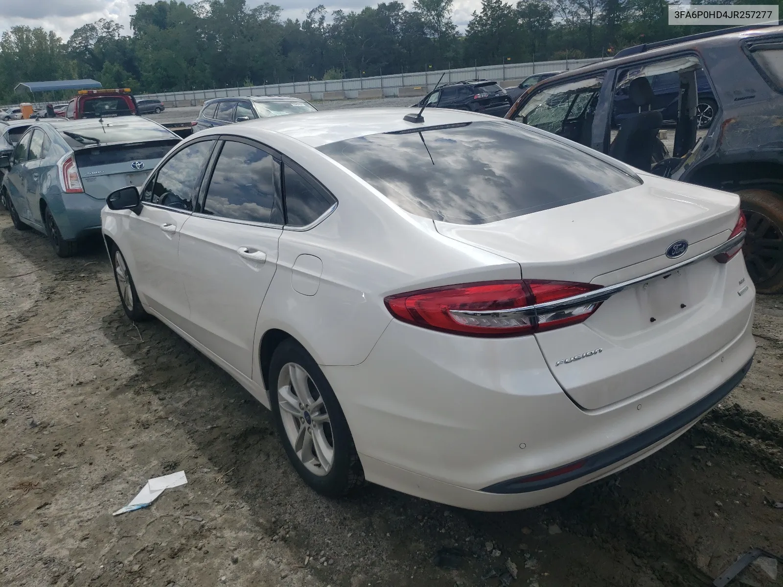 3FA6P0HD4JR257277 2018 Ford Fusion Se