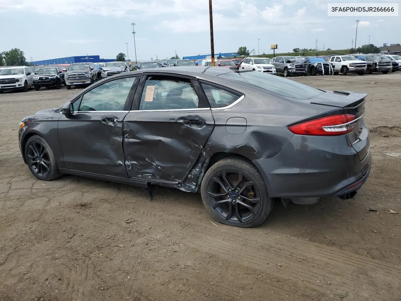 3FA6P0HD5JR266666 2018 Ford Fusion Se