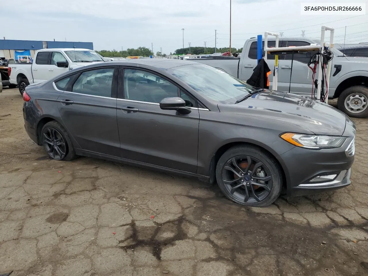 3FA6P0HD5JR266666 2018 Ford Fusion Se