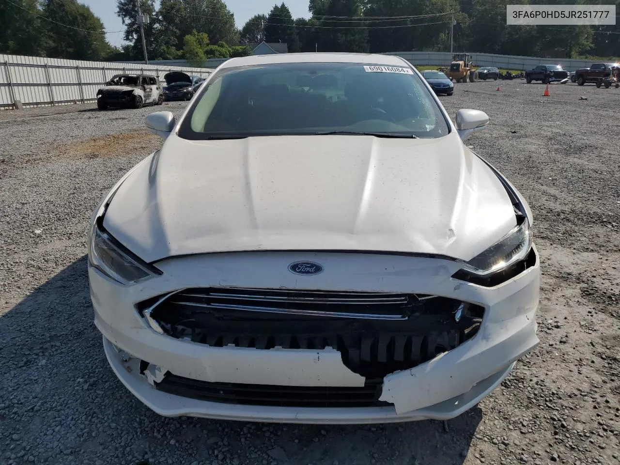 3FA6P0HD5JR251777 2018 Ford Fusion Se