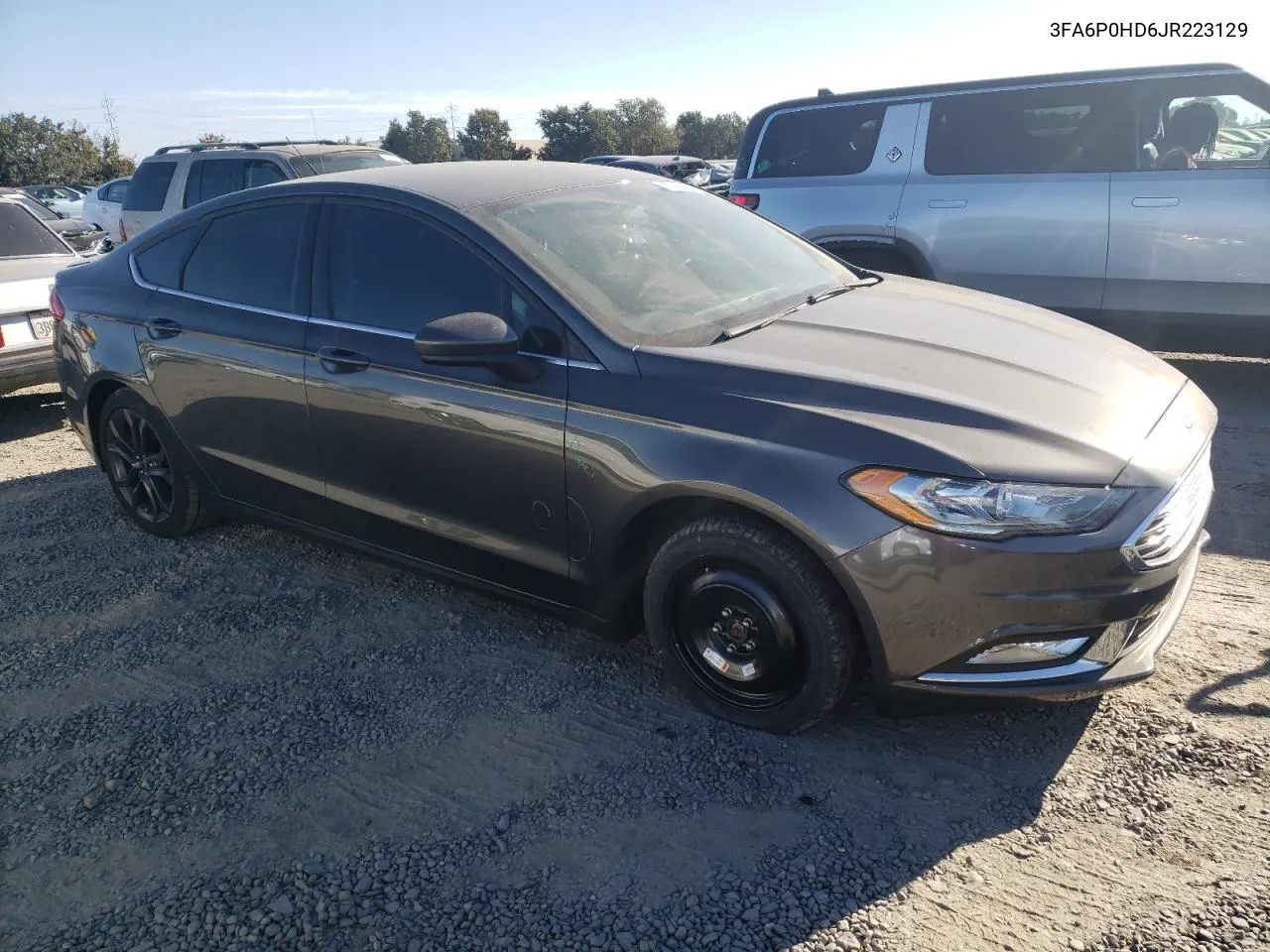 3FA6P0HD6JR223129 2018 Ford Fusion Se