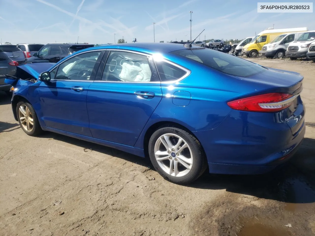 3FA6P0HD9JR280523 2018 Ford Fusion Se