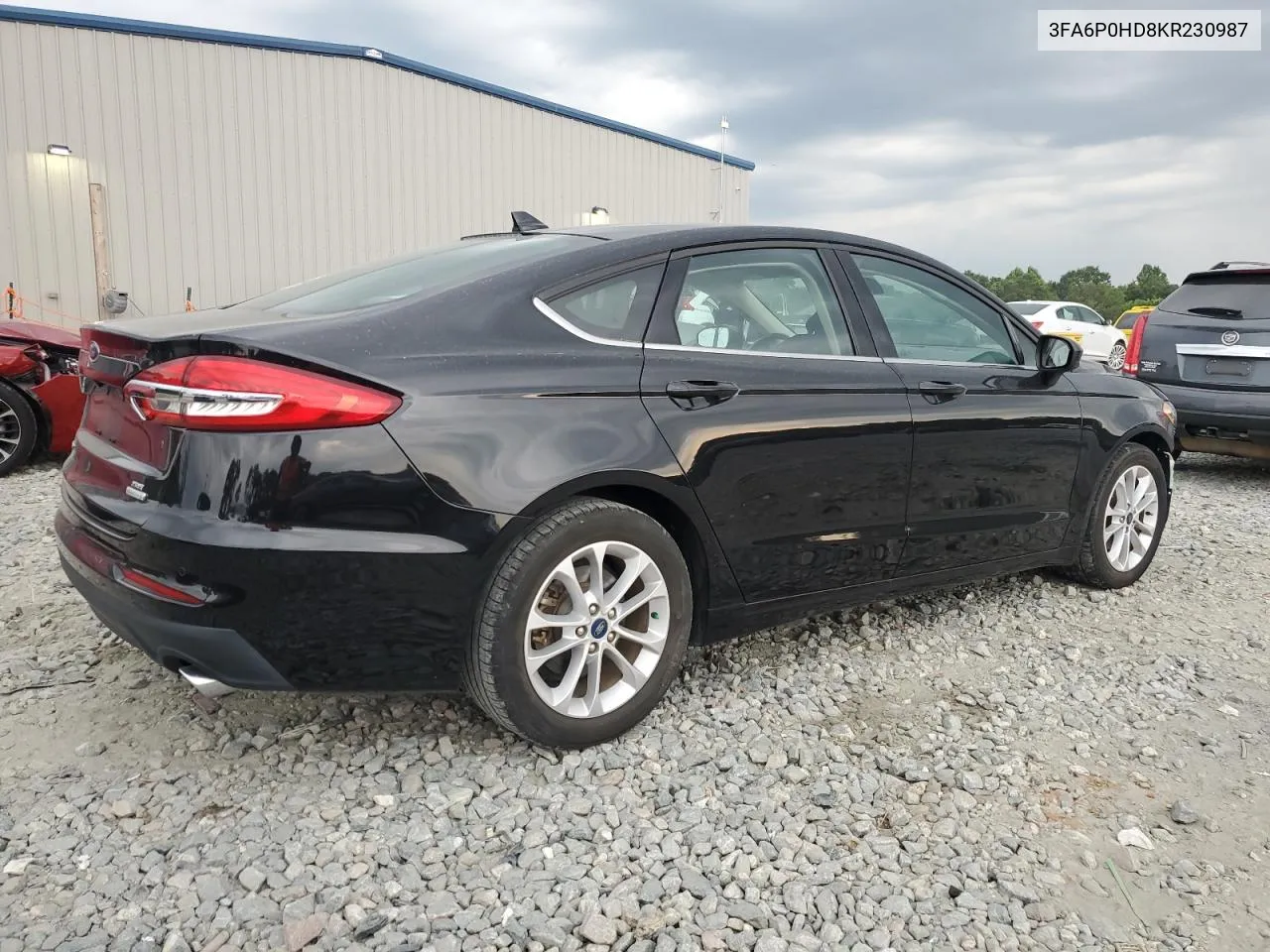 3FA6P0HD8KR230987 2019 Ford Fusion Se