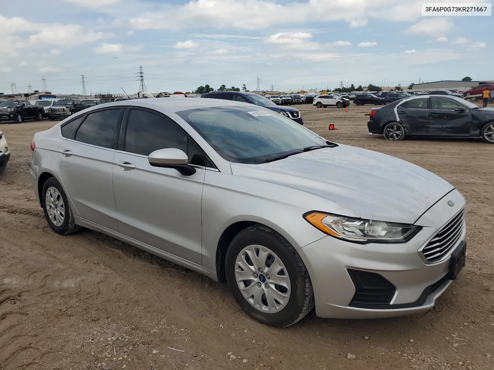 2019 Ford Fusion S VIN: 3FA6P0G73KR271667 Lot: 61887424