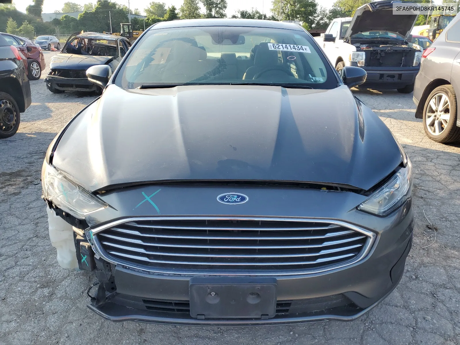 3FA6P0HD8KR145745 2019 Ford Fusion Se