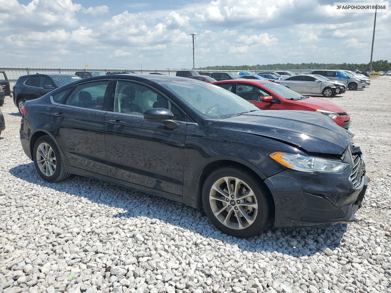 3FA6P0HD0KR186368 2019 Ford Fusion Se