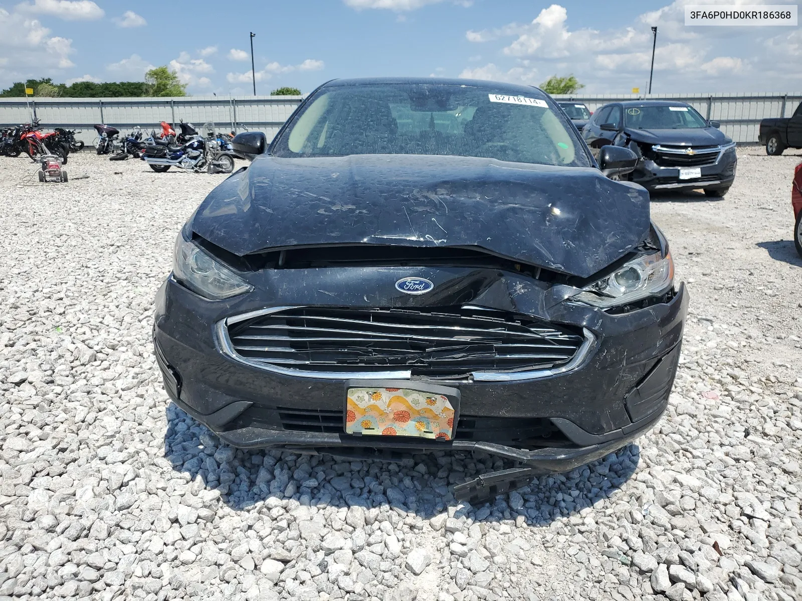 3FA6P0HD0KR186368 2019 Ford Fusion Se