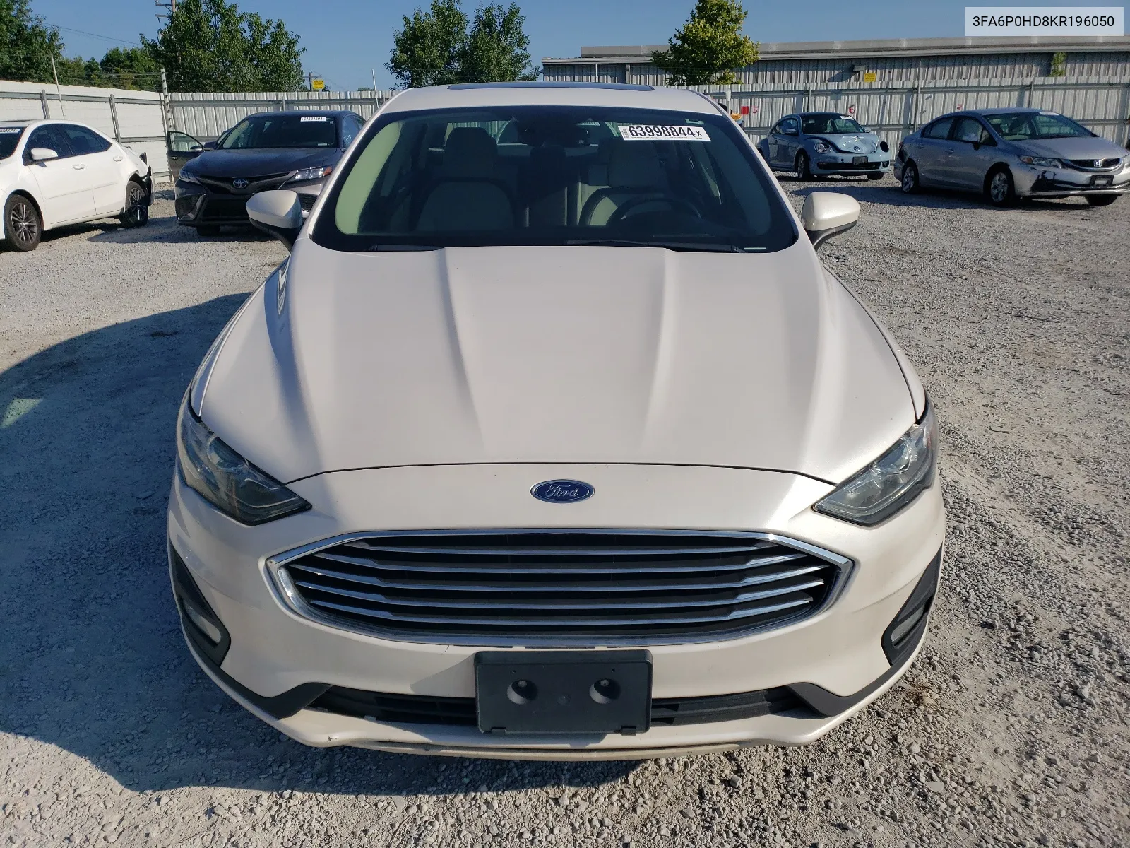 3FA6P0HD8KR196050 2019 Ford Fusion Se