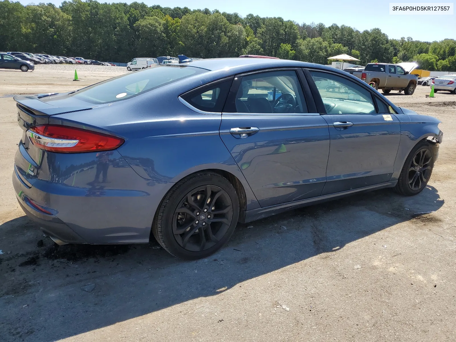 3FA6P0HD5KR127557 2019 Ford Fusion Se