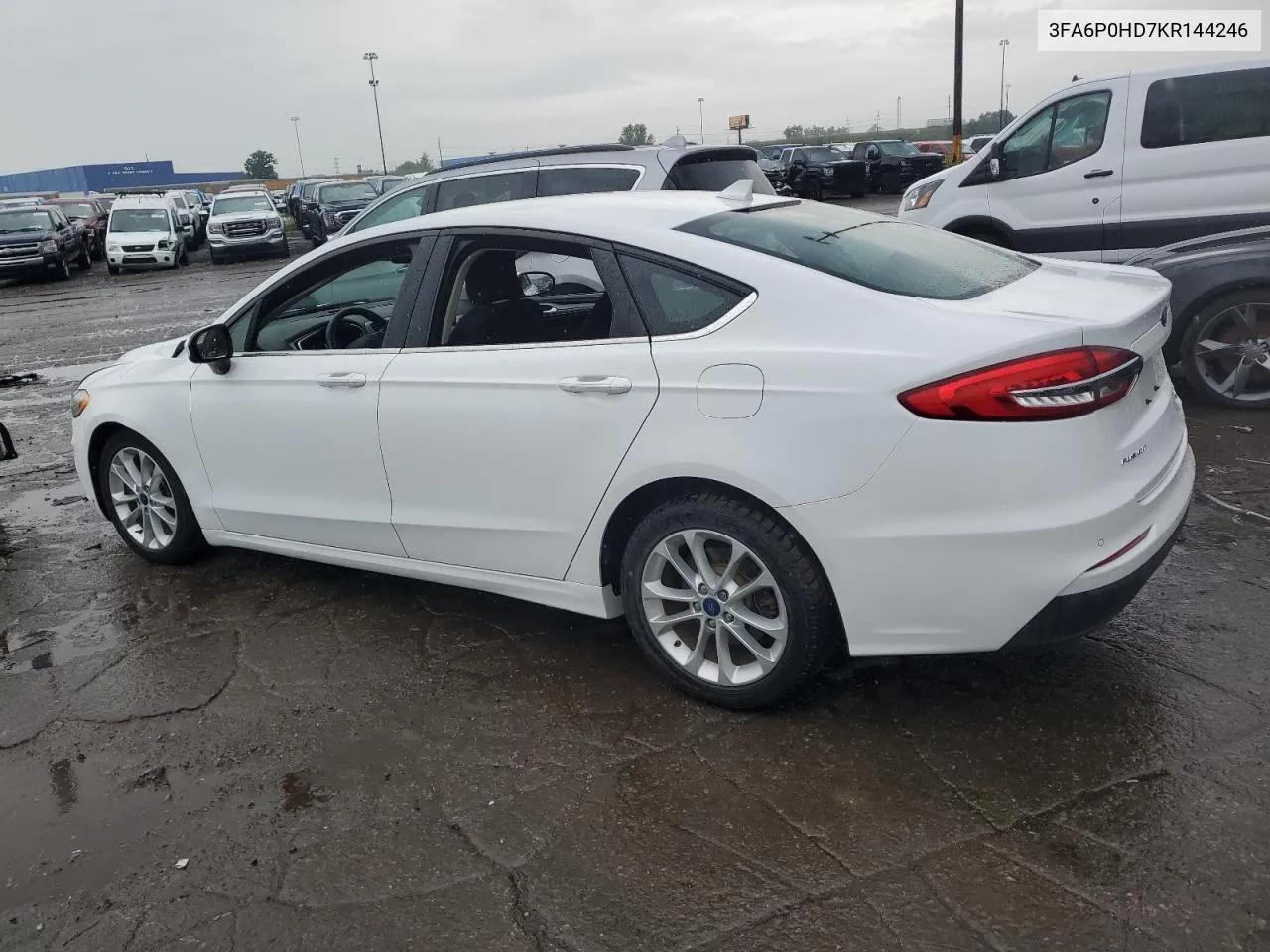 3FA6P0HD7KR144246 2019 Ford Fusion Se