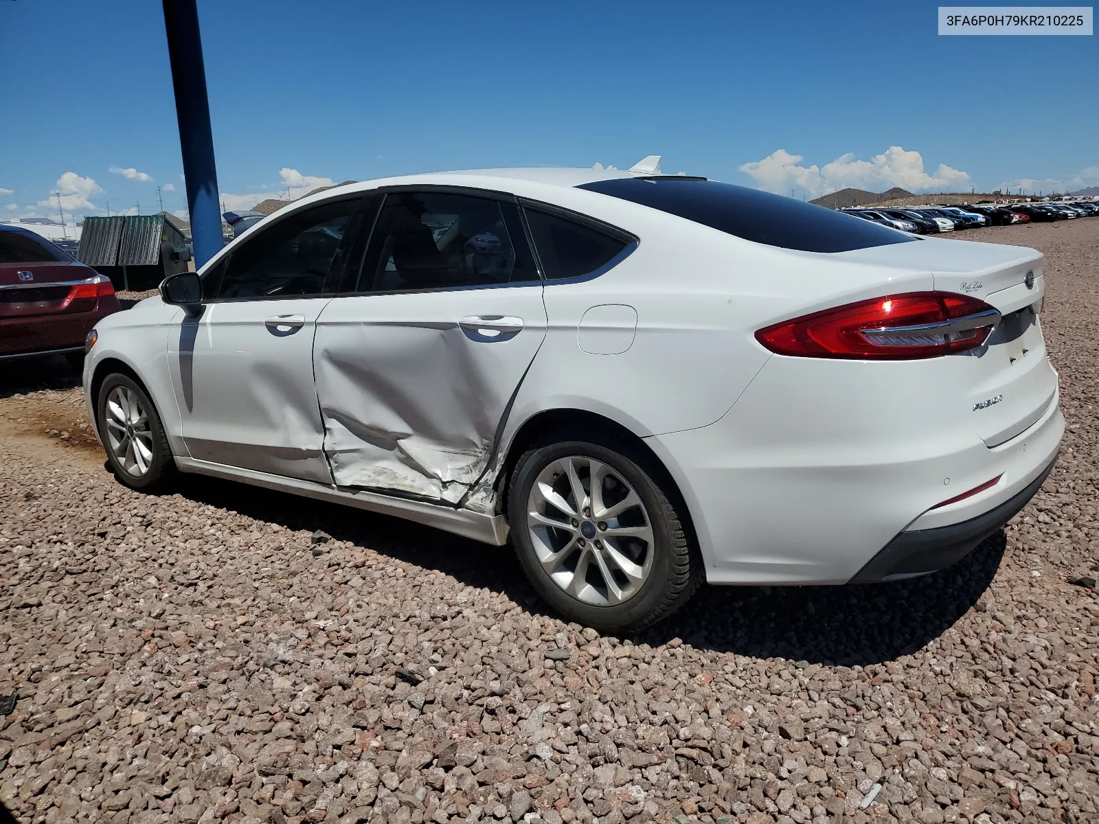 3FA6P0H79KR210225 2019 Ford Fusion Se