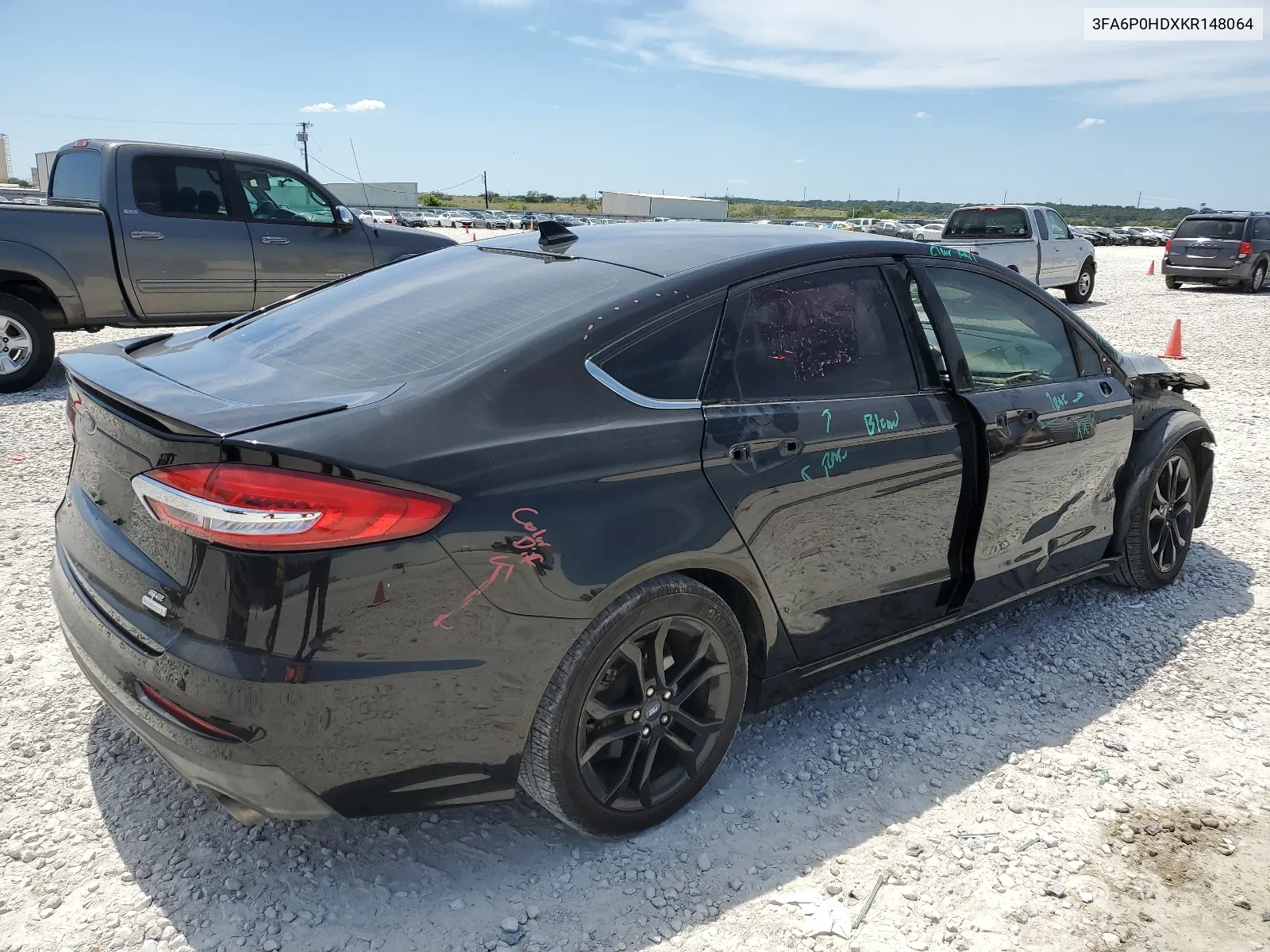 3FA6P0HDXKR148064 2019 Ford Fusion Se