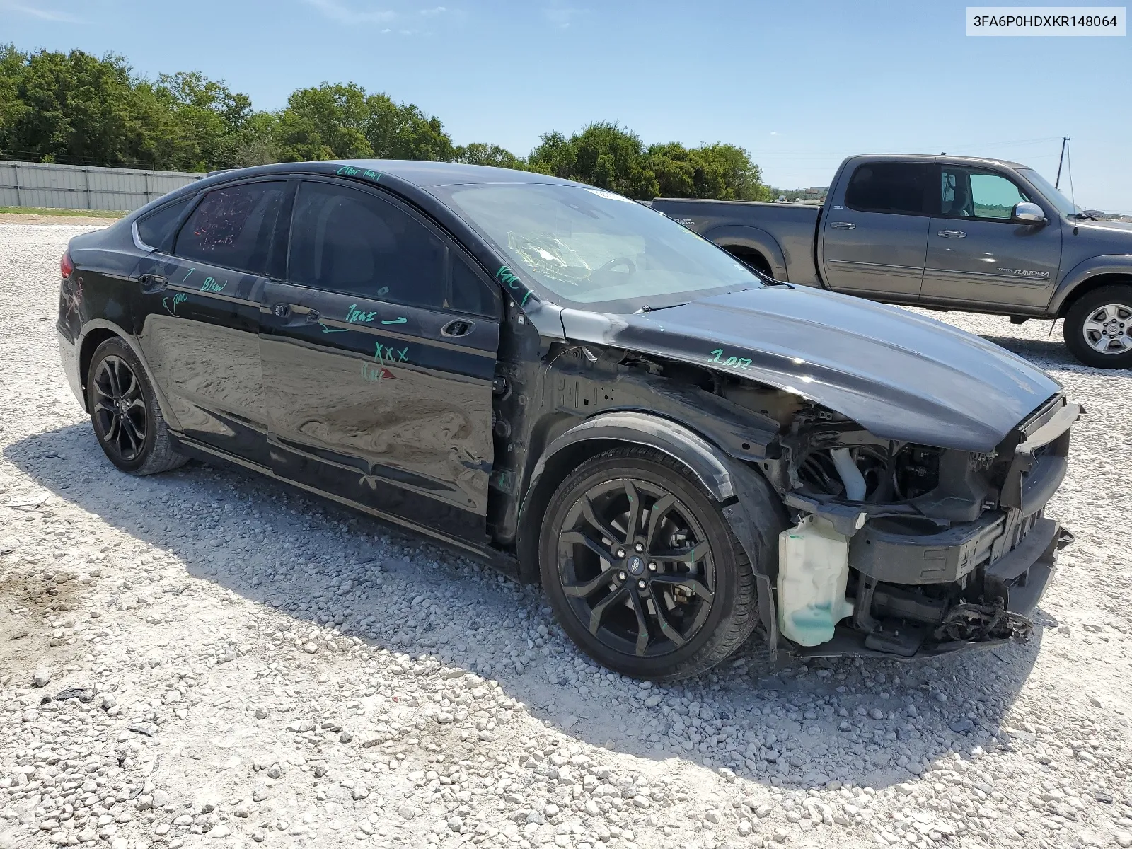 3FA6P0HDXKR148064 2019 Ford Fusion Se