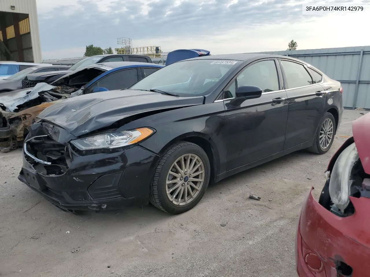 3FA6P0H74KR142979 2019 Ford Fusion Se