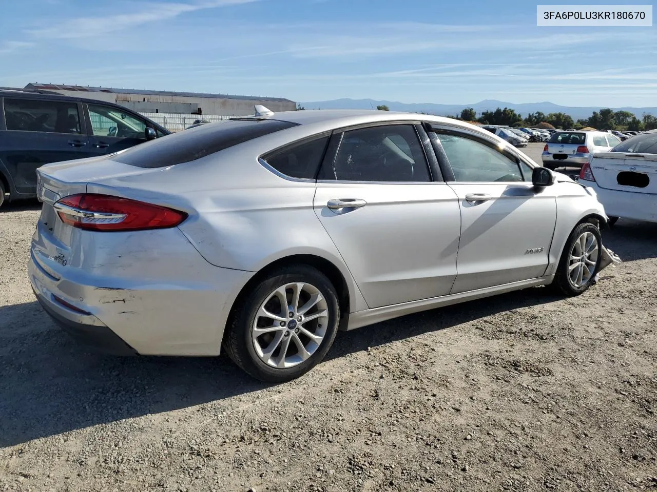 2019 Ford Fusion Se VIN: 3FA6P0LU3KR180670 Lot: 68569844