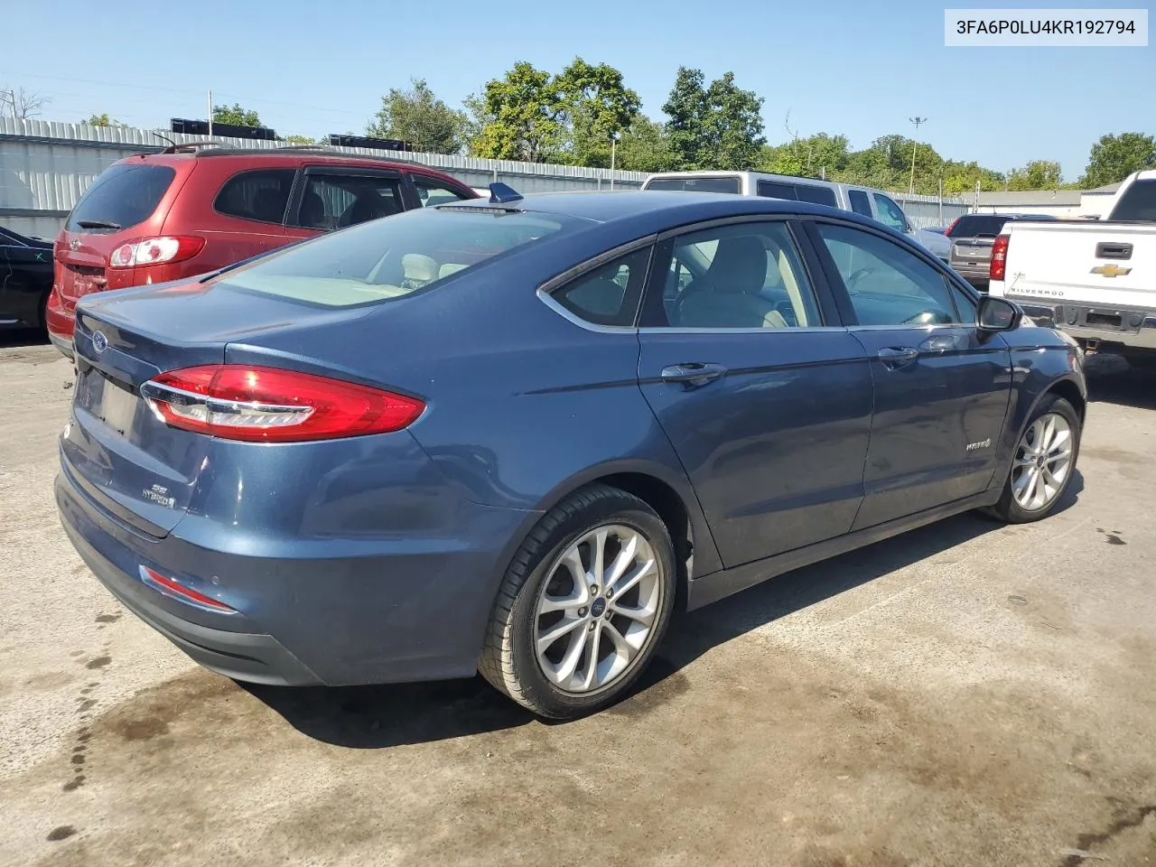 3FA6P0LU4KR192794 2019 Ford Fusion Se