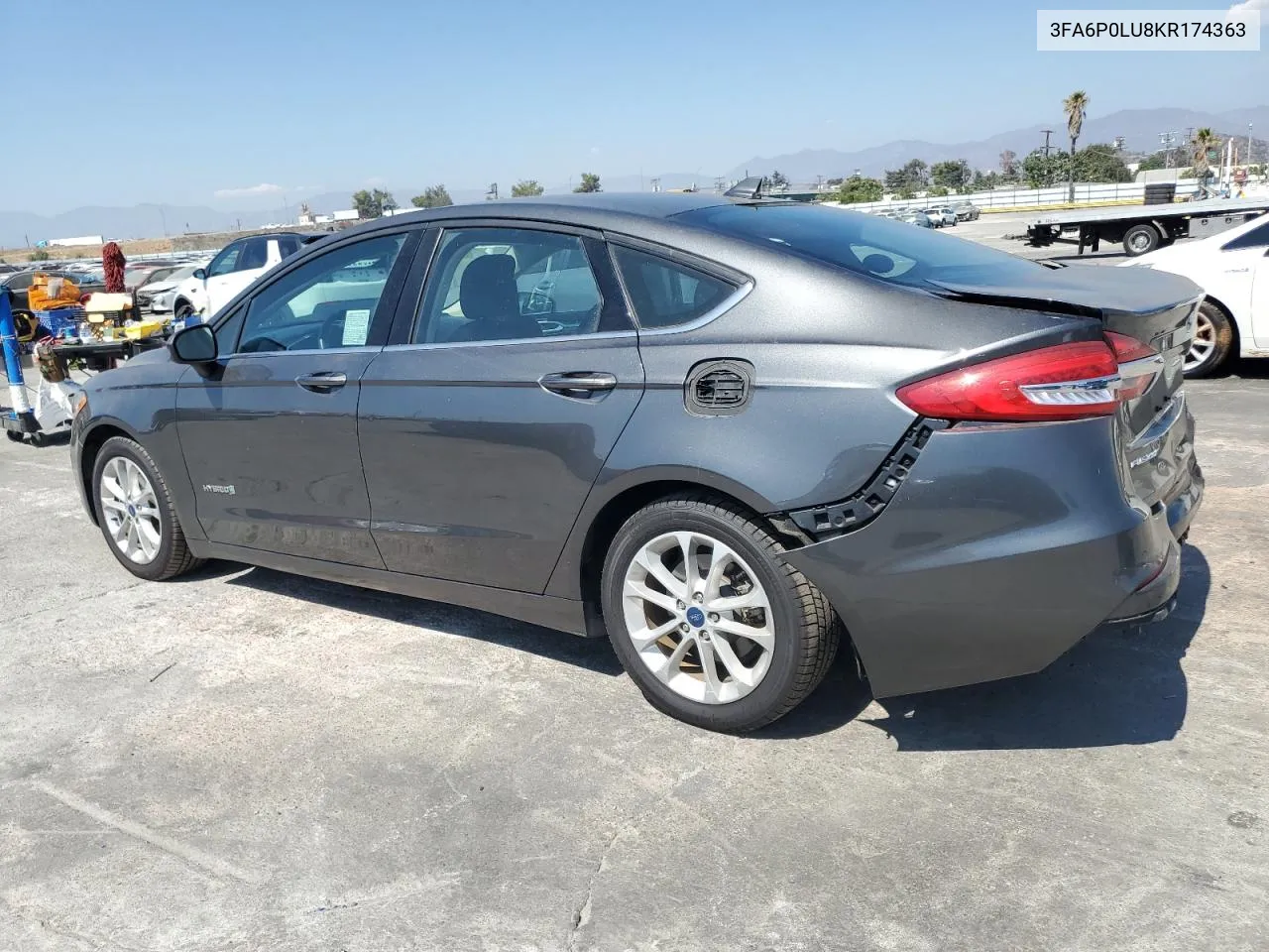 3FA6P0LU8KR174363 2019 Ford Fusion Se