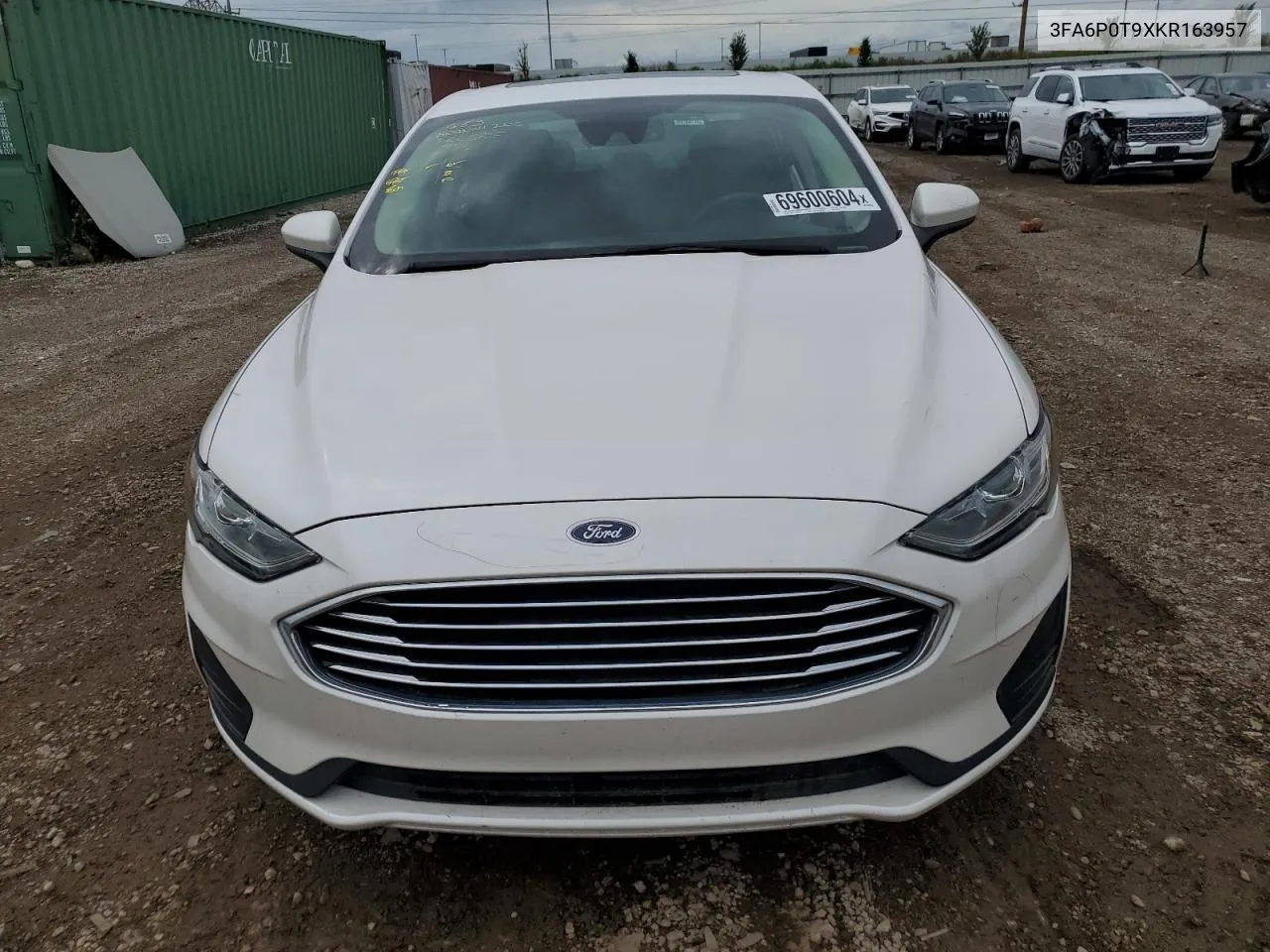 3FA6P0T9XKR163957 2019 Ford Fusion Se