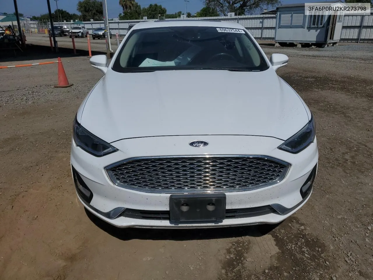 3FA6P0RU2KR273798 2019 Ford Fusion Titanium