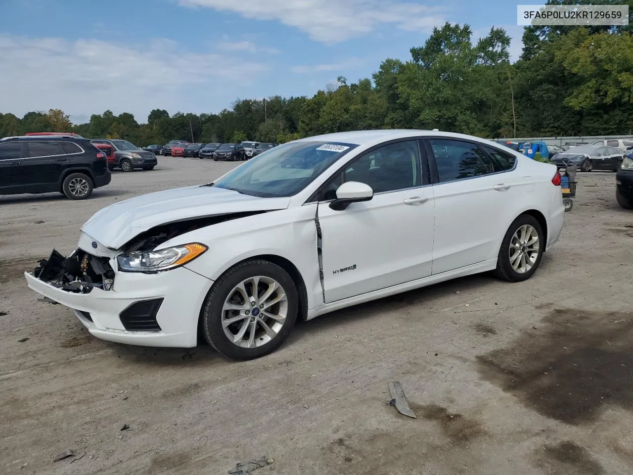 3FA6P0LU2KR129659 2019 Ford Fusion Se