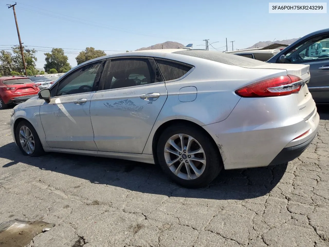 3FA6P0H75KR243299 2019 Ford Fusion Se