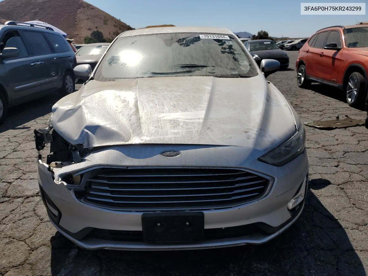 3FA6P0H75KR243299 2019 Ford Fusion Se