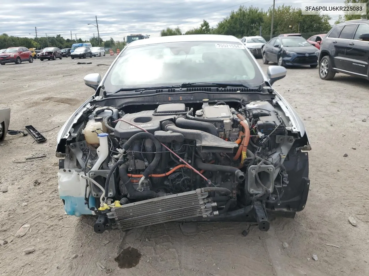 3FA6P0LU6KR225083 2019 Ford Fusion Se