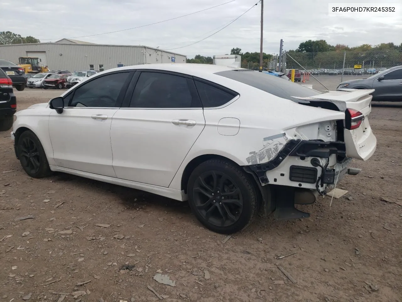 3FA6P0HD7KR245352 2019 Ford Fusion Se