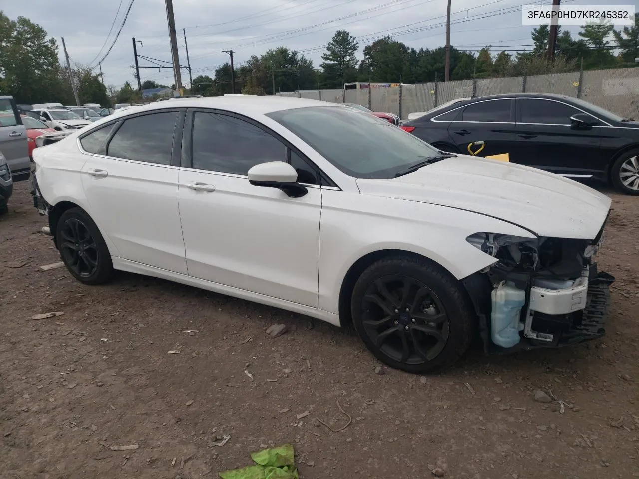 3FA6P0HD7KR245352 2019 Ford Fusion Se