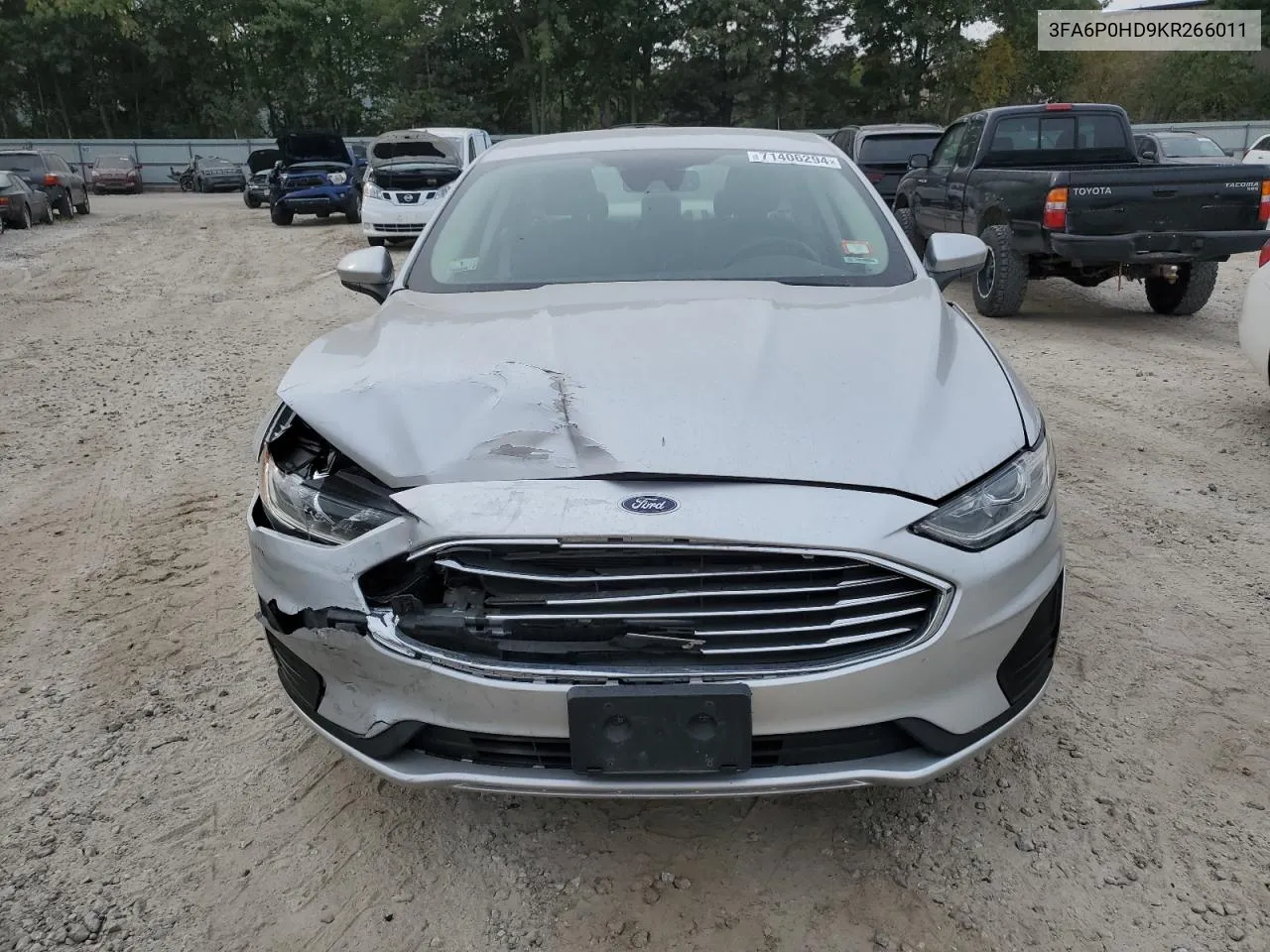 3FA6P0HD9KR266011 2019 Ford Fusion Se