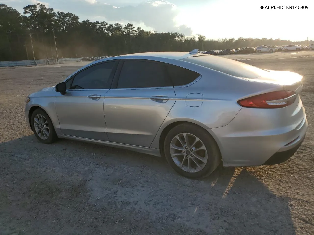 2019 Ford Fusion Se VIN: 3FA6P0HD1KR145909 Lot: 71886854