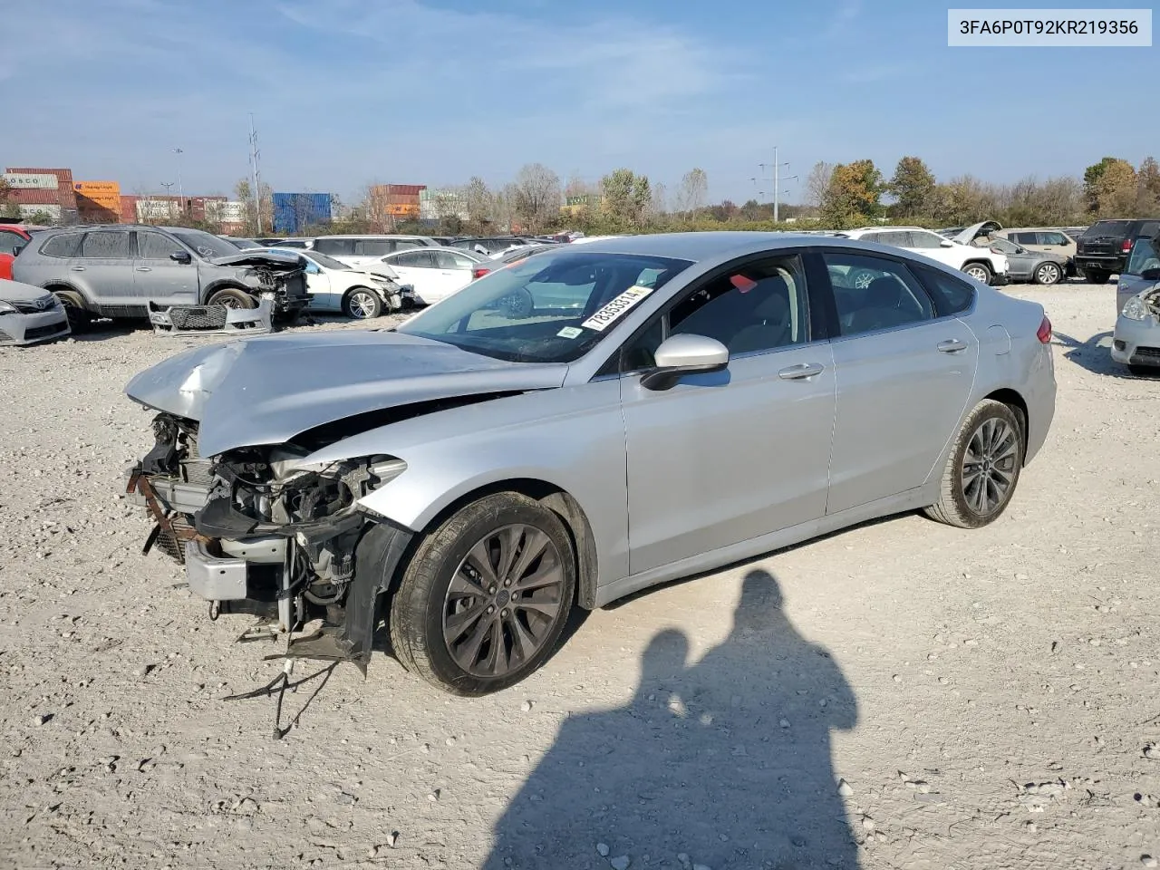 3FA6P0T92KR219356 2019 Ford Fusion Se