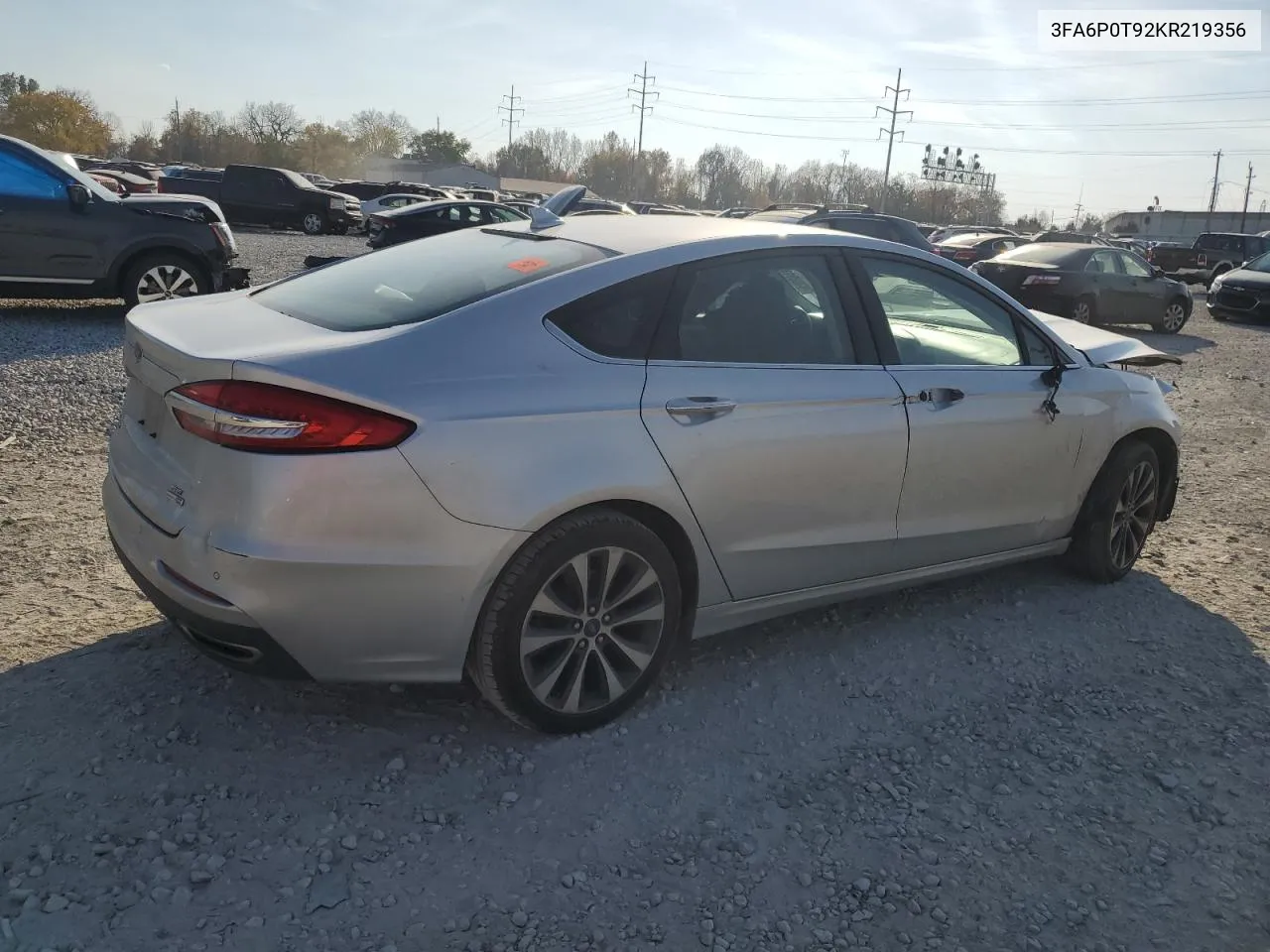 3FA6P0T92KR219356 2019 Ford Fusion Se