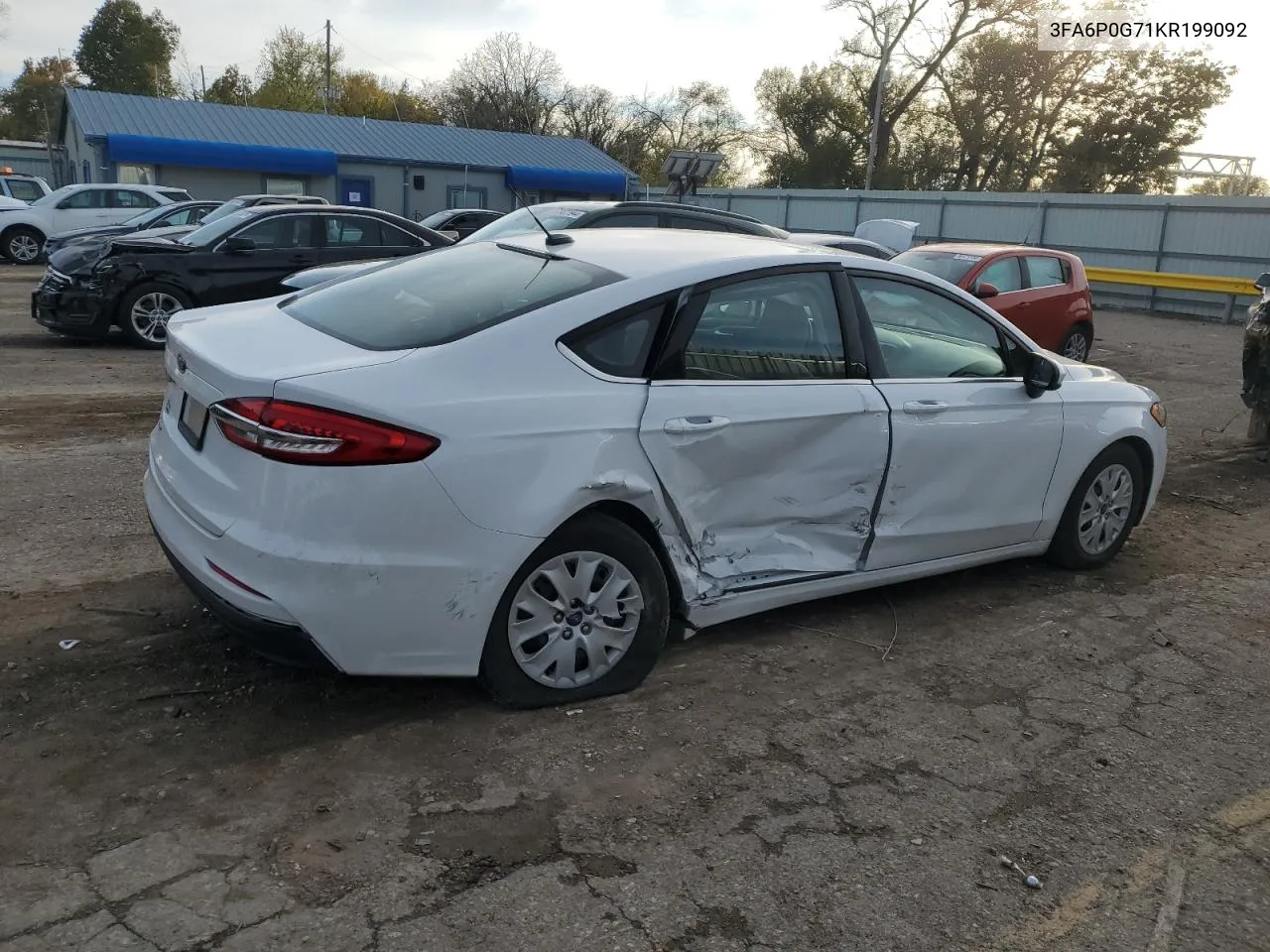 2019 Ford Fusion S VIN: 3FA6P0G71KR199092 Lot: 80296824