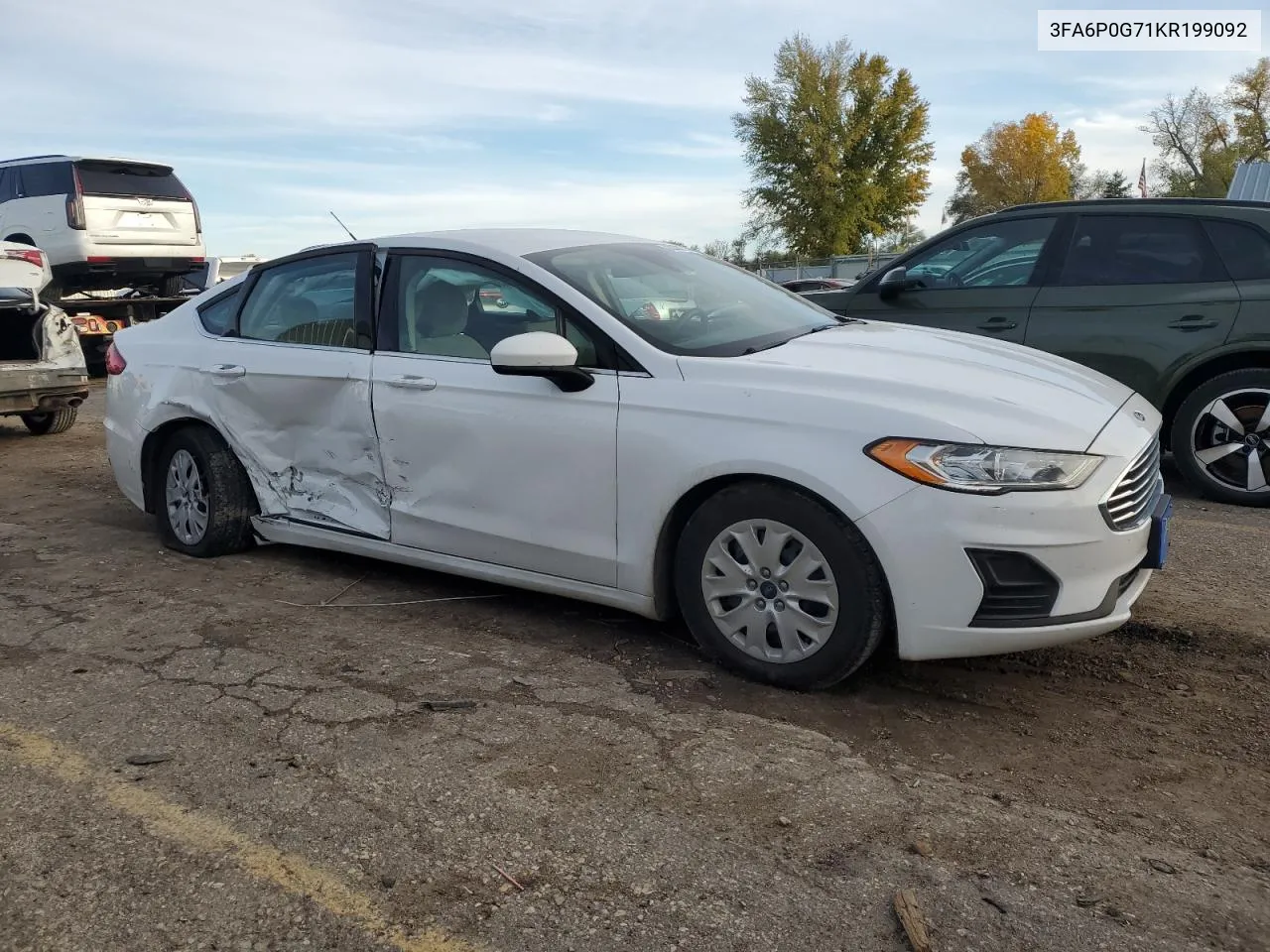 2019 Ford Fusion S VIN: 3FA6P0G71KR199092 Lot: 80296824