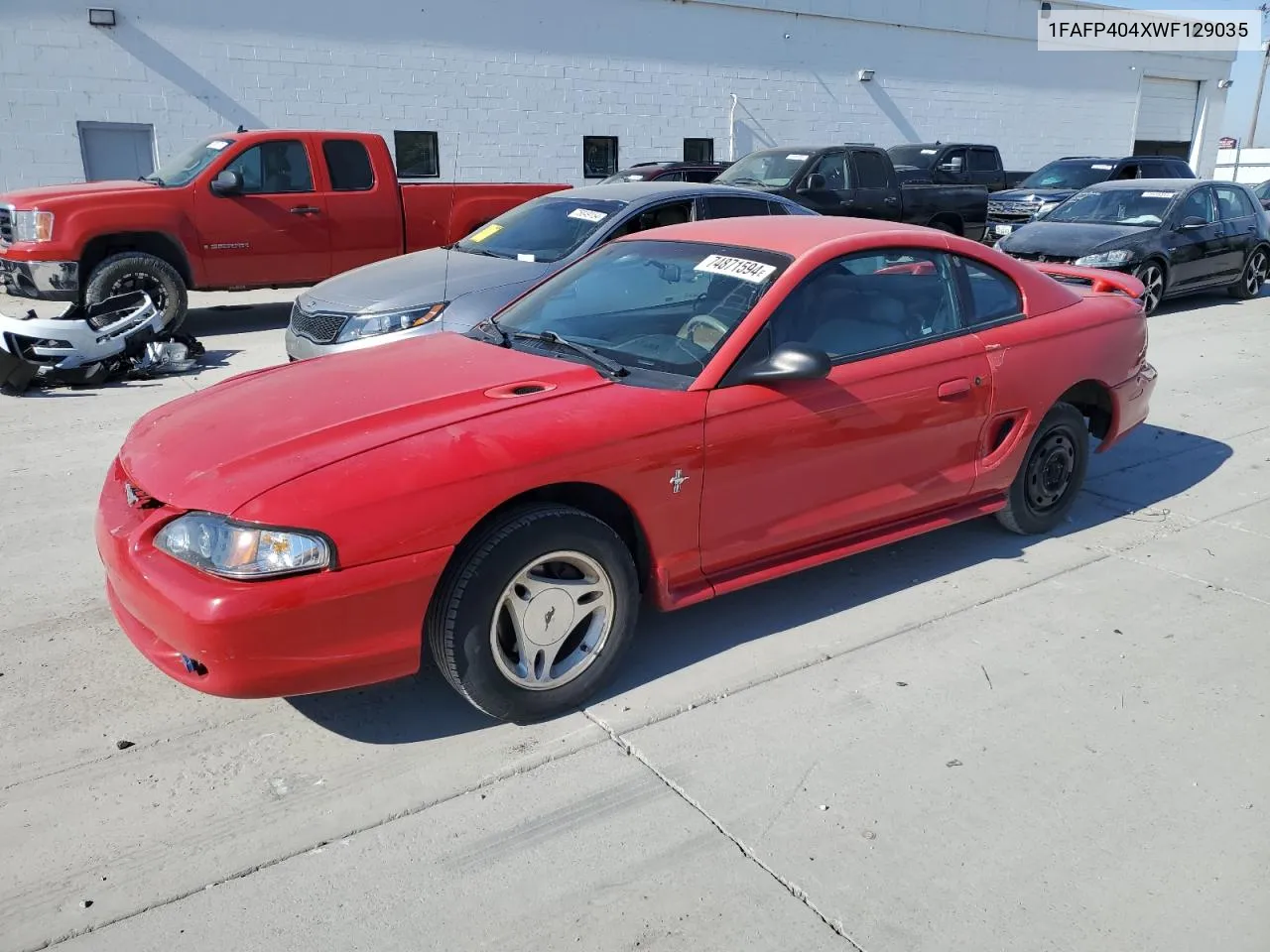 1998 Ford Mustang VIN: 1FAFP404XWF129035 Lot: 74871594