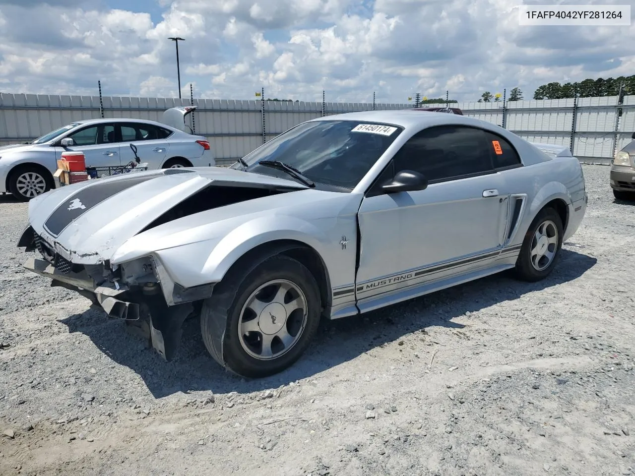 2000 Ford Mustang VIN: 1FAFP4042YF281264 Lot: 61450174