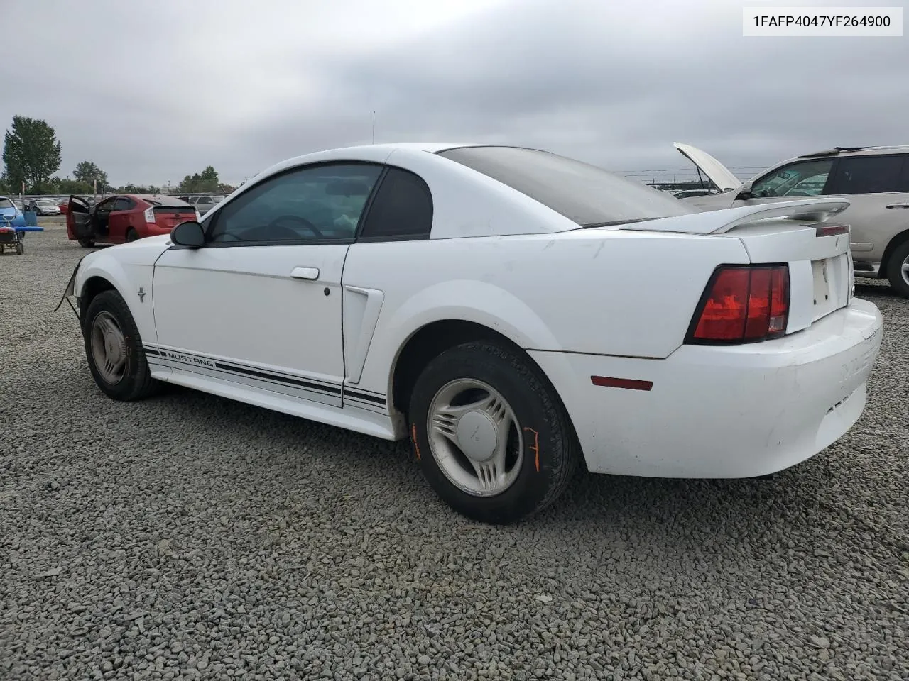 2000 Ford Mustang VIN: 1FAFP4047YF264900 Lot: 70605544