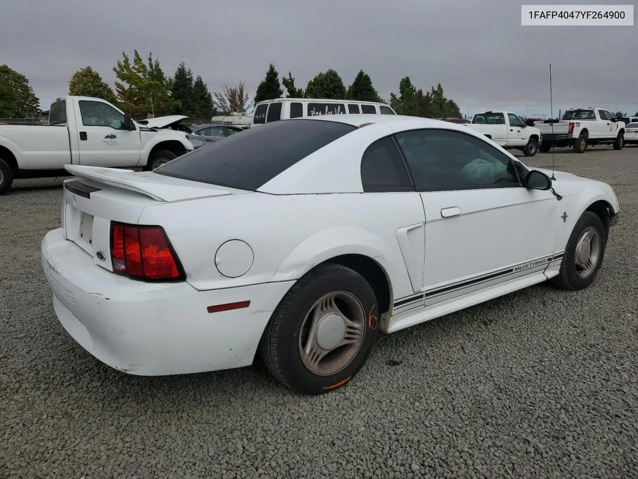 2000 Ford Mustang VIN: 1FAFP4047YF264900 Lot: 70605544