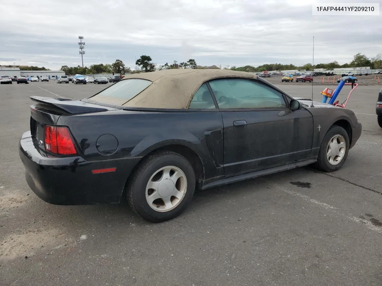 2000 Ford Mustang VIN: 1FAFP4441YF209210 Lot: 73610554