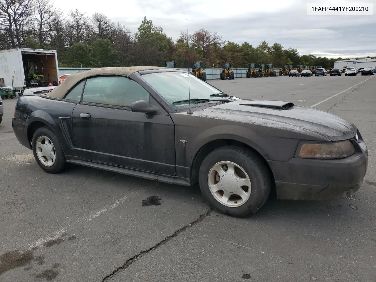 2000 Ford Mustang VIN: 1FAFP4441YF209210 Lot: 73610554